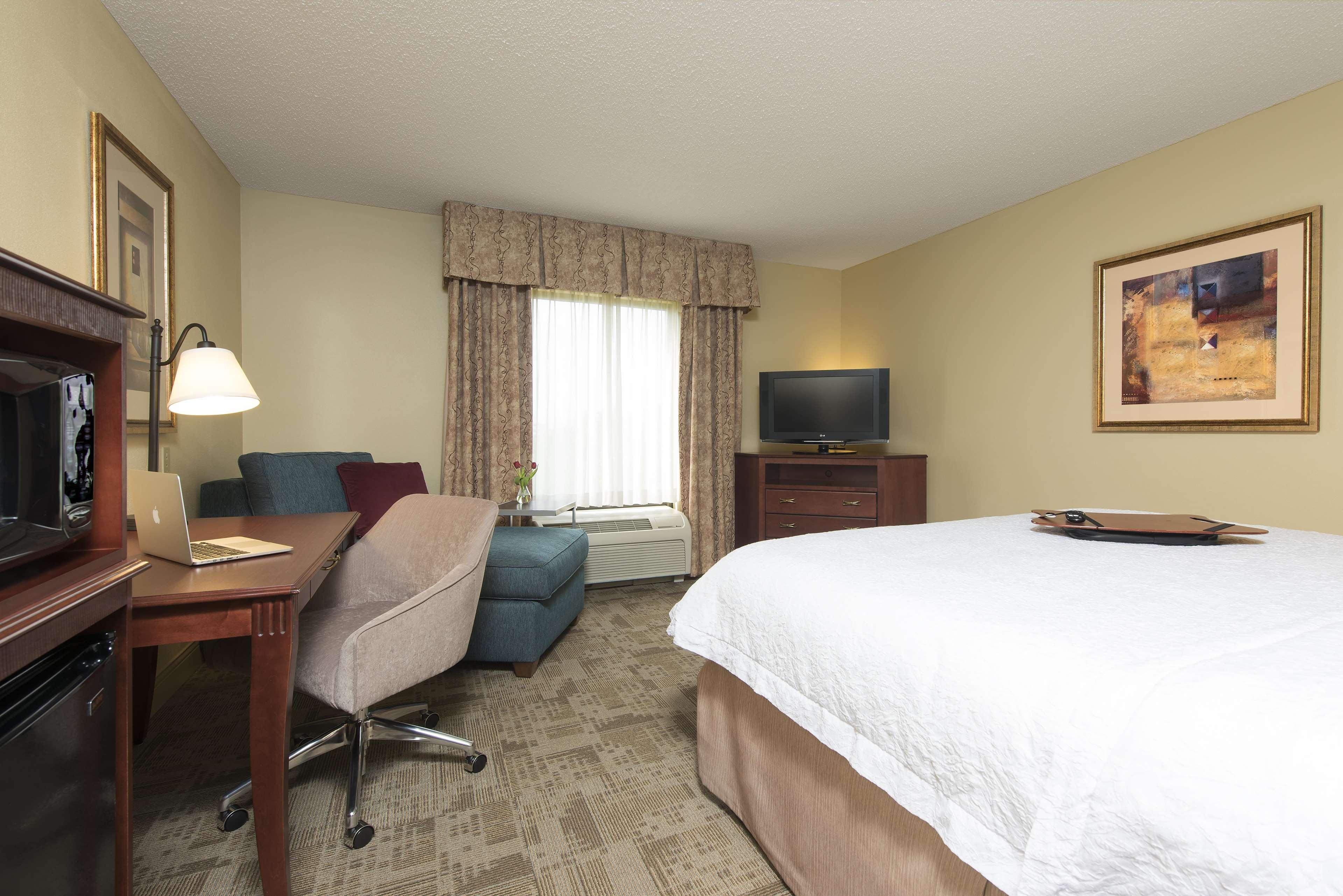 Hampton Inn & Suites Bloomington-Нормал Экстерьер фото