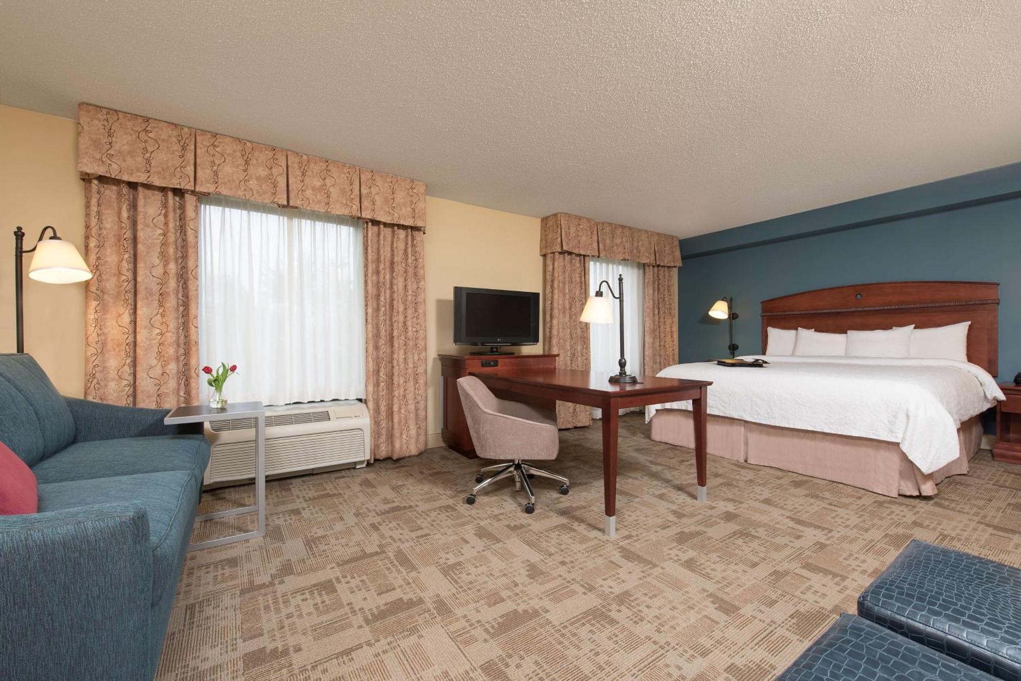 Hampton Inn & Suites Bloomington-Нормал Экстерьер фото