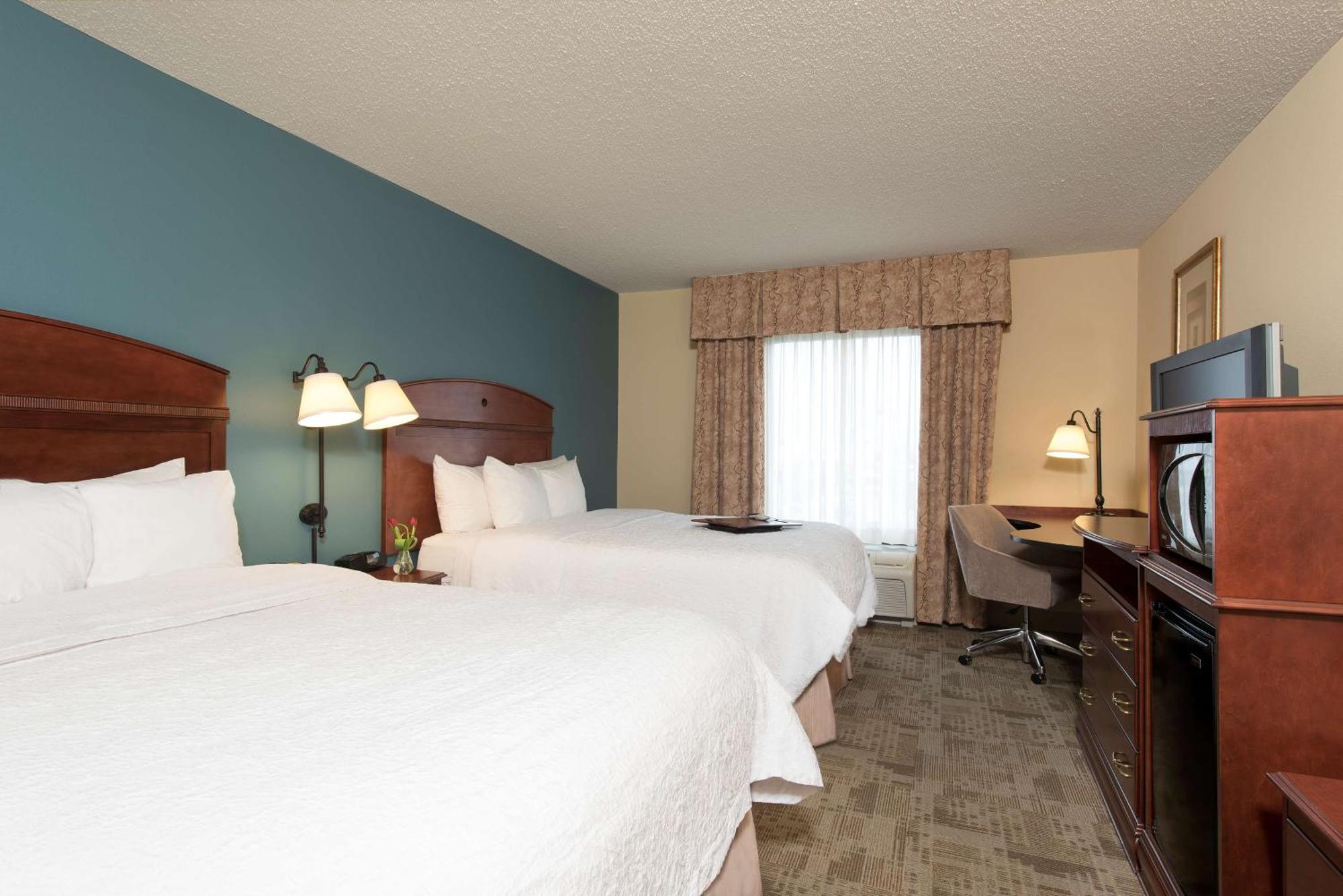 Hampton Inn & Suites Bloomington-Нормал Экстерьер фото