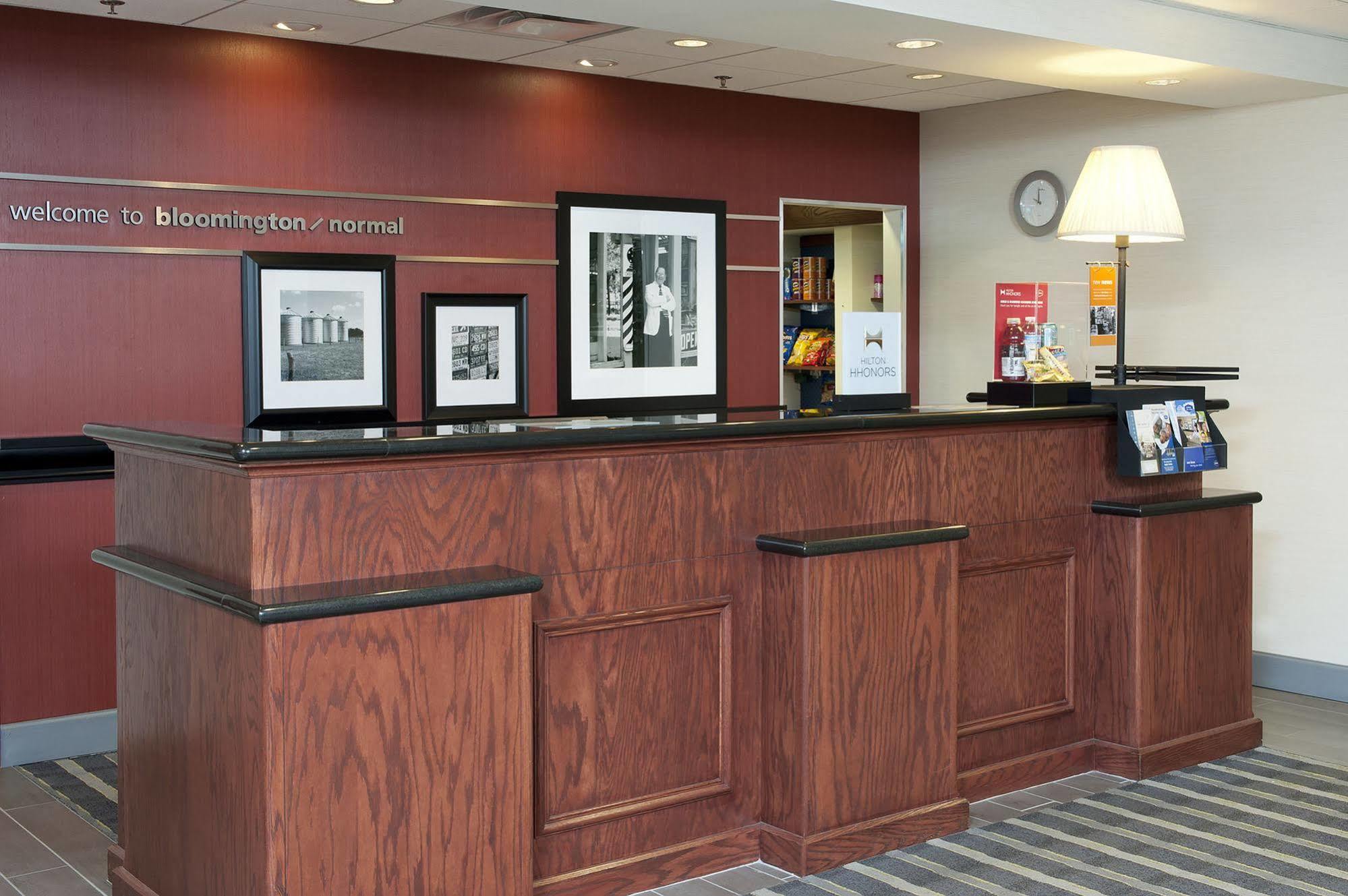 Hampton Inn & Suites Bloomington-Нормал Экстерьер фото